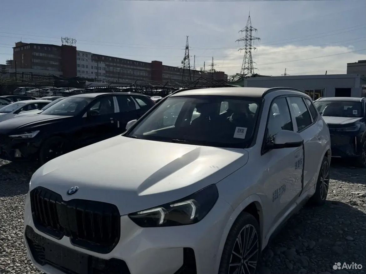 BMW X1 2.0 AMT, 2026, 10 км