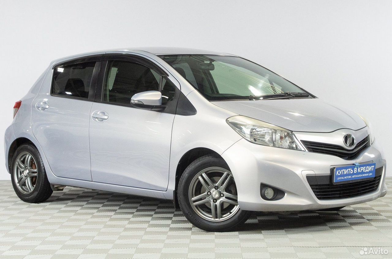 Toyota Vitz 1.0 CVT, 2013, 192 200 км